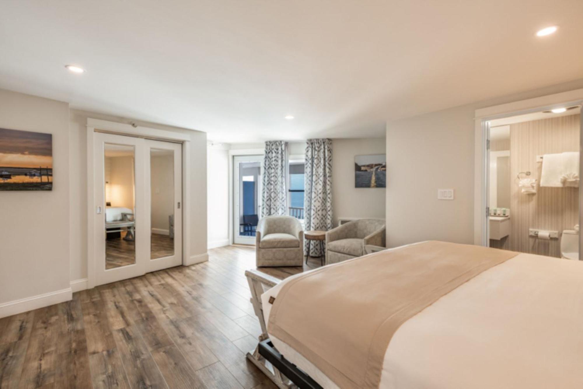 Pelham House Resort 3*